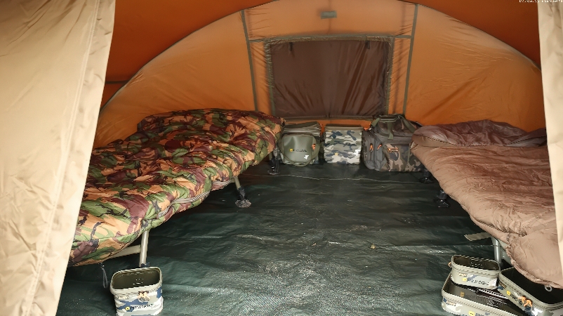 PROLOGIC C-SERIES BIVVY 2 MAN. VIDINĖ ERDVĖ